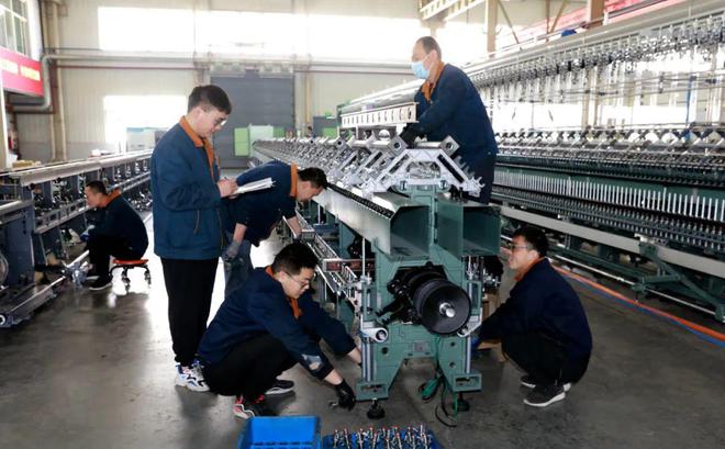 請黨放心,強國有我! 紡織青年以普通機械設備安裝服務書寫最美芳華